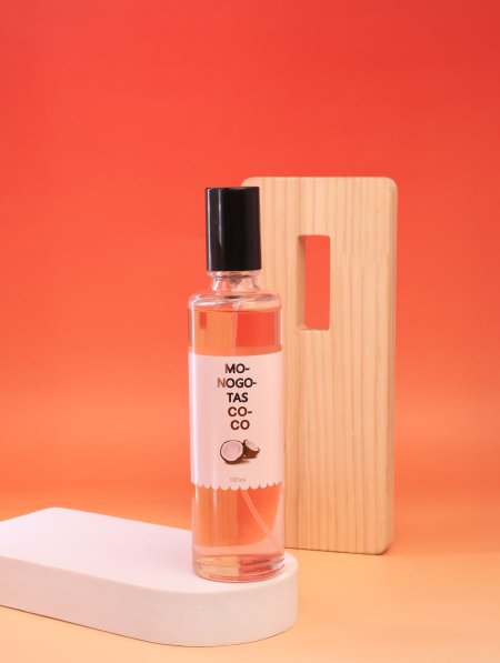 عطر شعر مميزة وفاخر برائحة جوز الهند.